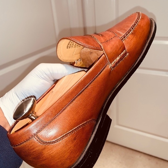 Rockport Classic Leather Penny loafer. - Picture 4 of 14